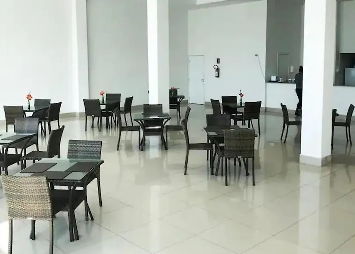 Muro Alto Condomínio Clube / Pôrto das Galinhas